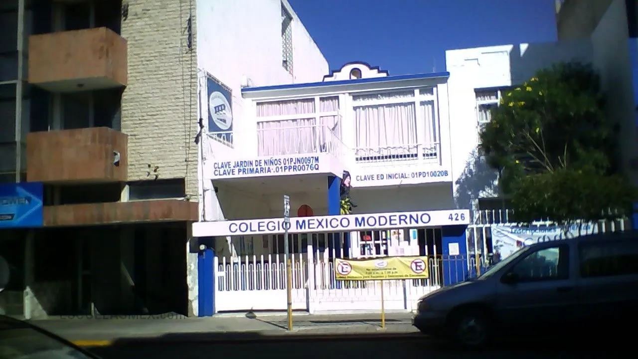 Colegio México Moderno Entrada