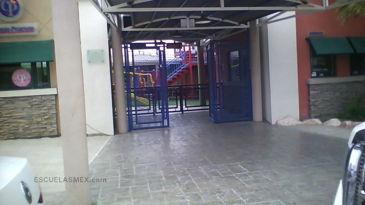 Padson International School Entrada