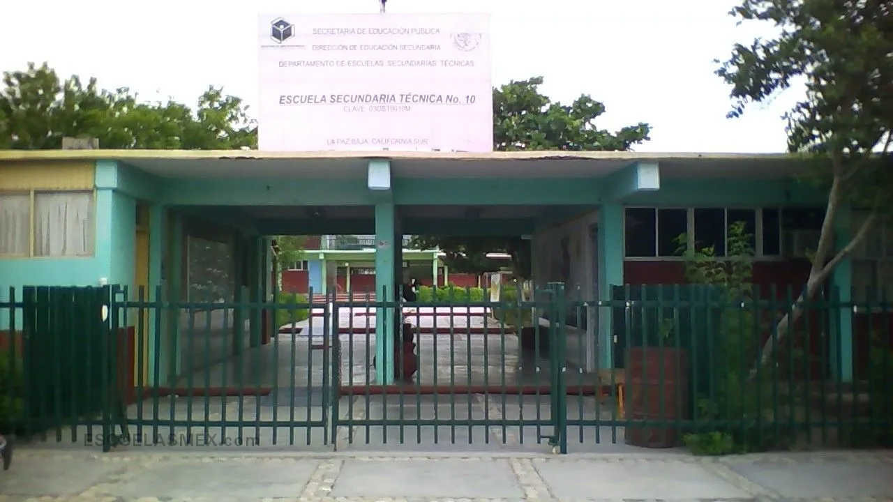 Escuela Secundaria Tecnica Num. 10 Entrada