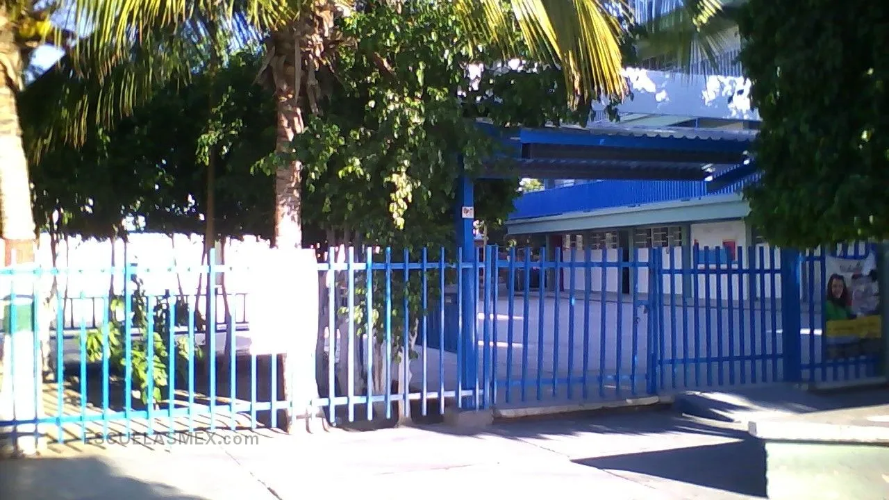 Escuela Secundaria Tecnica Num. 17 Entrada