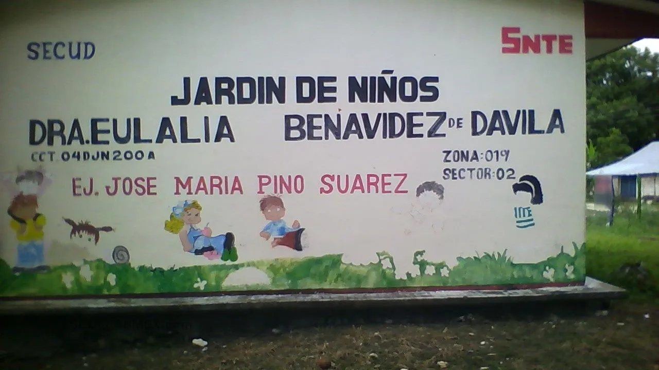 Eulalia Benavidez de Davila Entrada