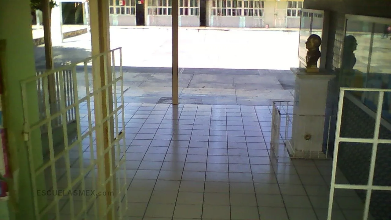 Centro Escolar Presidente Ruiz Cortines Entrada