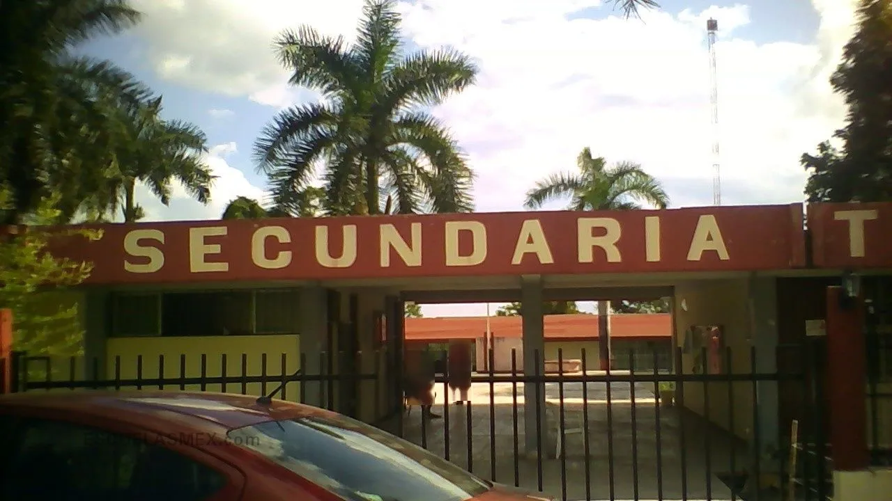 Escuela Secundaria Tecnica Num 32 Entrada