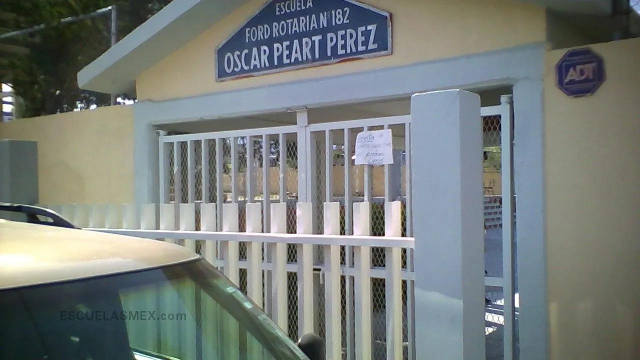 Oscar Peart Perez Ford 182 Entrada