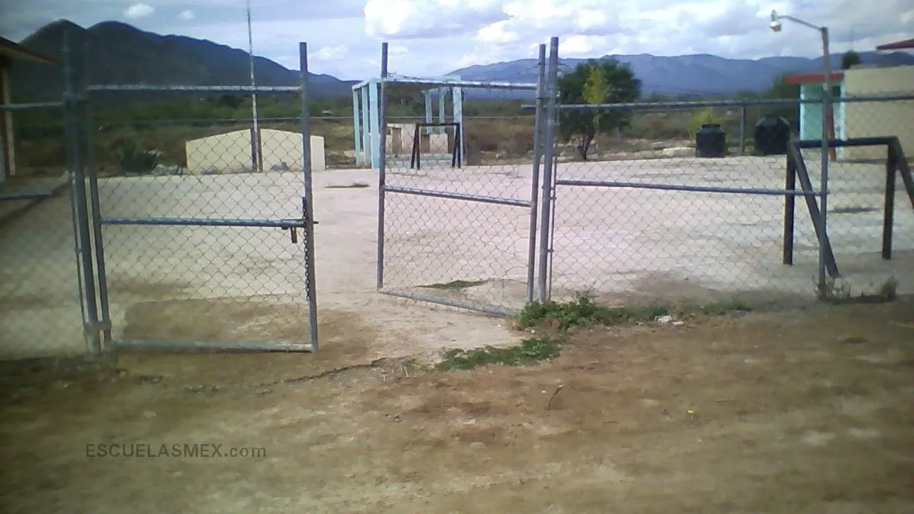 Manuel Acu?a Entrada