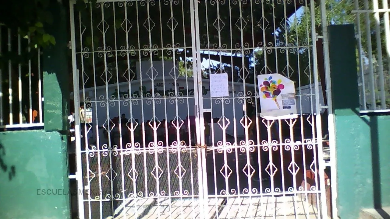 Profa. Hortencia Garza Ortiz Entrada