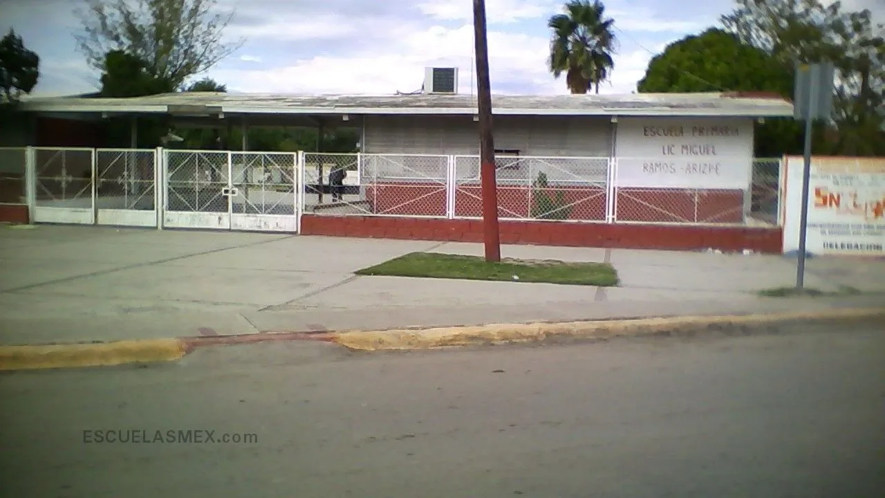 Lic. Miguel Ramos Arizpe Entrada