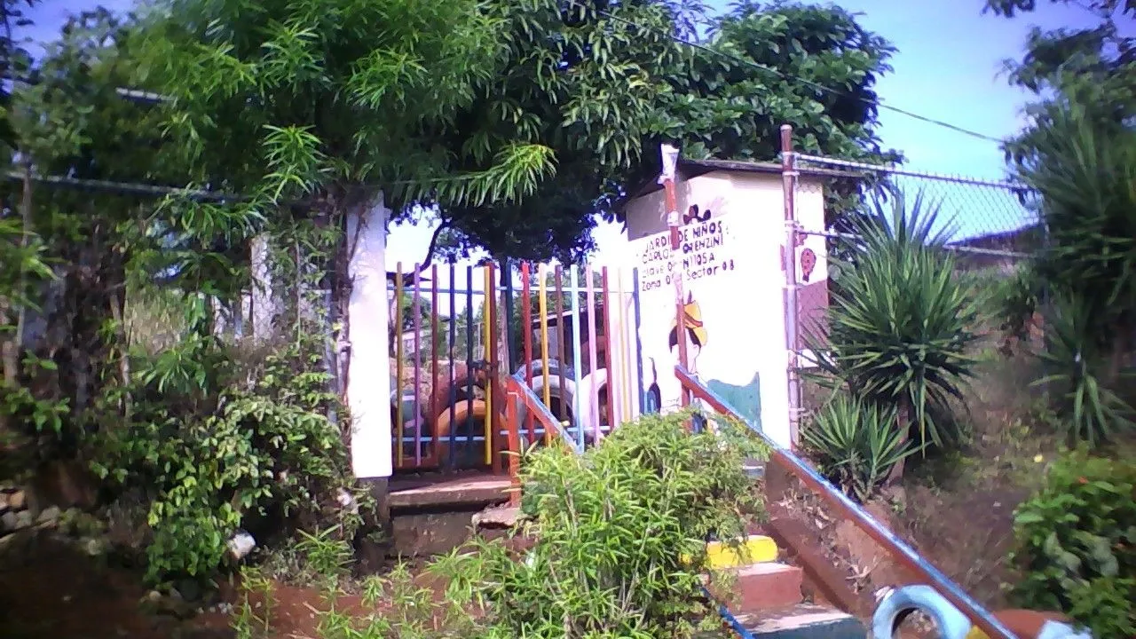 Carlos Lorenzini Entrada