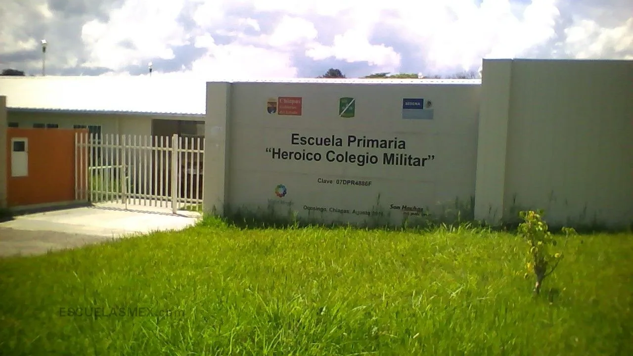 Heroico Colegio Militar Entrada