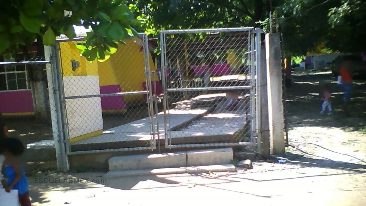 Salvador Urbina Entrada
