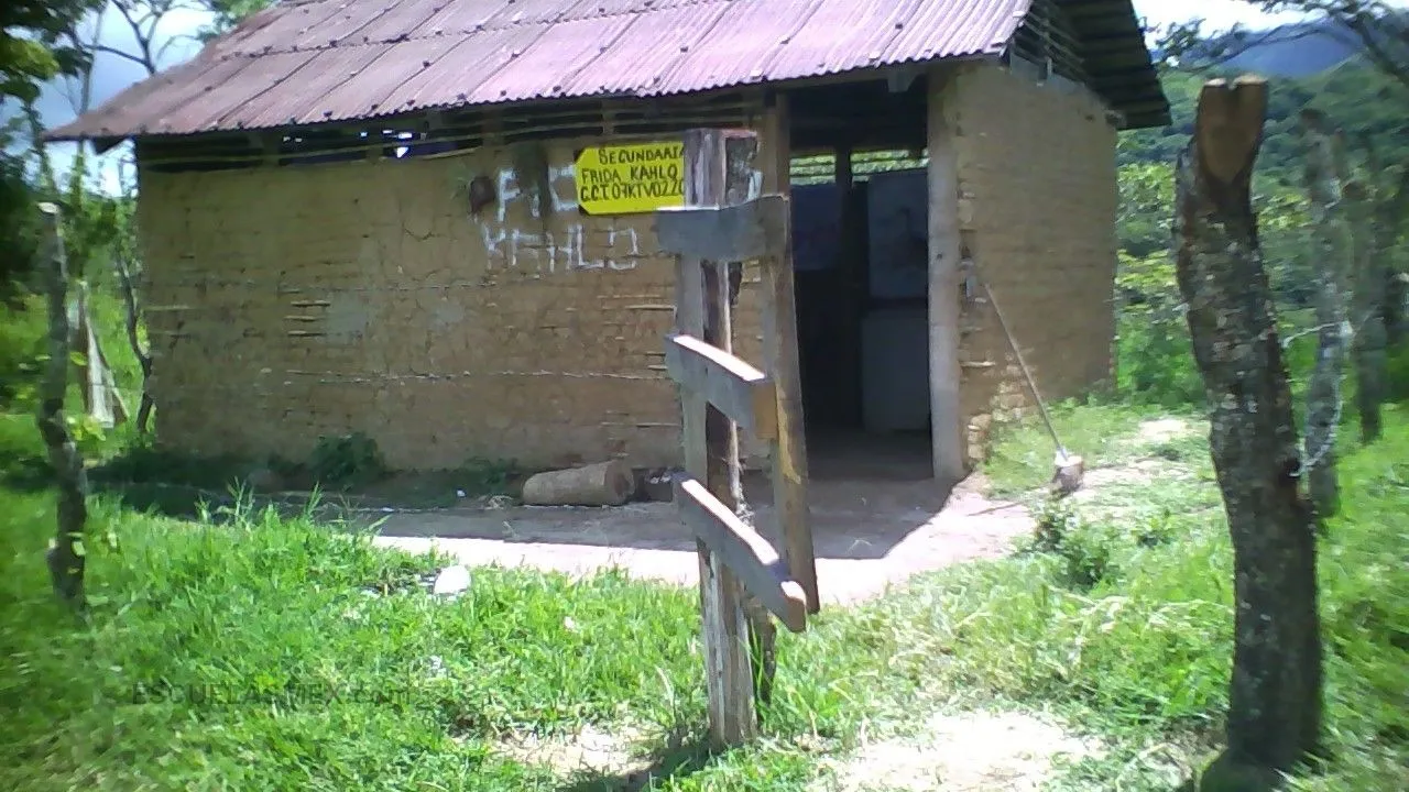 Secundaria Comunitaria Entrada