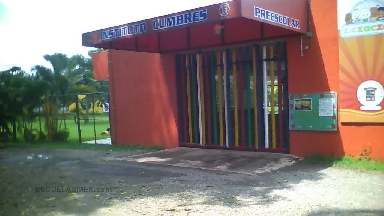 Instituto Cumbres Tapachula Entrada