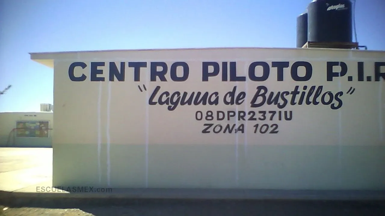 Centro Regional de Educ. Int. Centro Piloto Pire Entrada