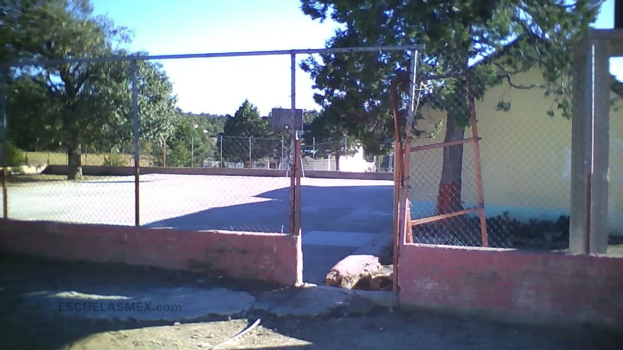 Escuela Secundaria Entrada