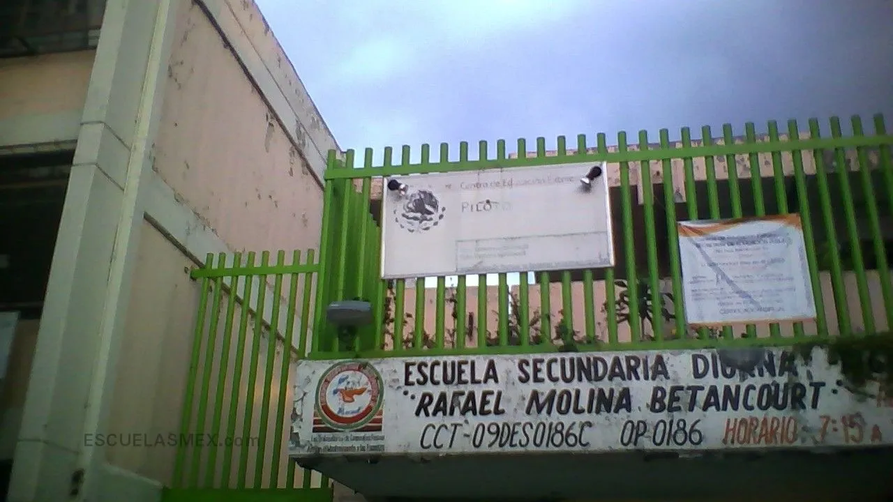 Rafael  Molina Betancourt Entrada