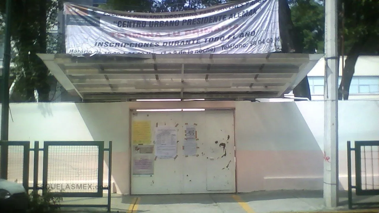 Centro Urbano Presidente Aleman Entrada