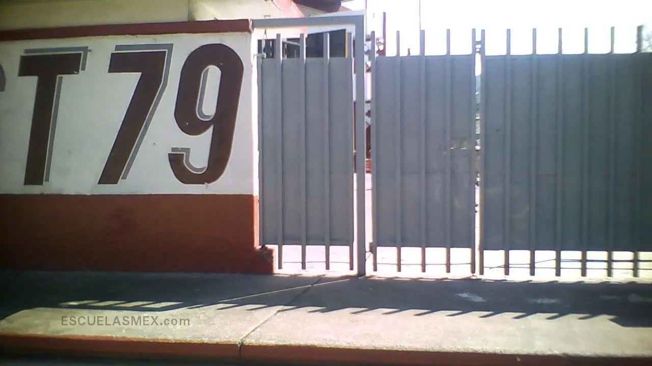 Escuela Secundaria Técnica 79 Entrada