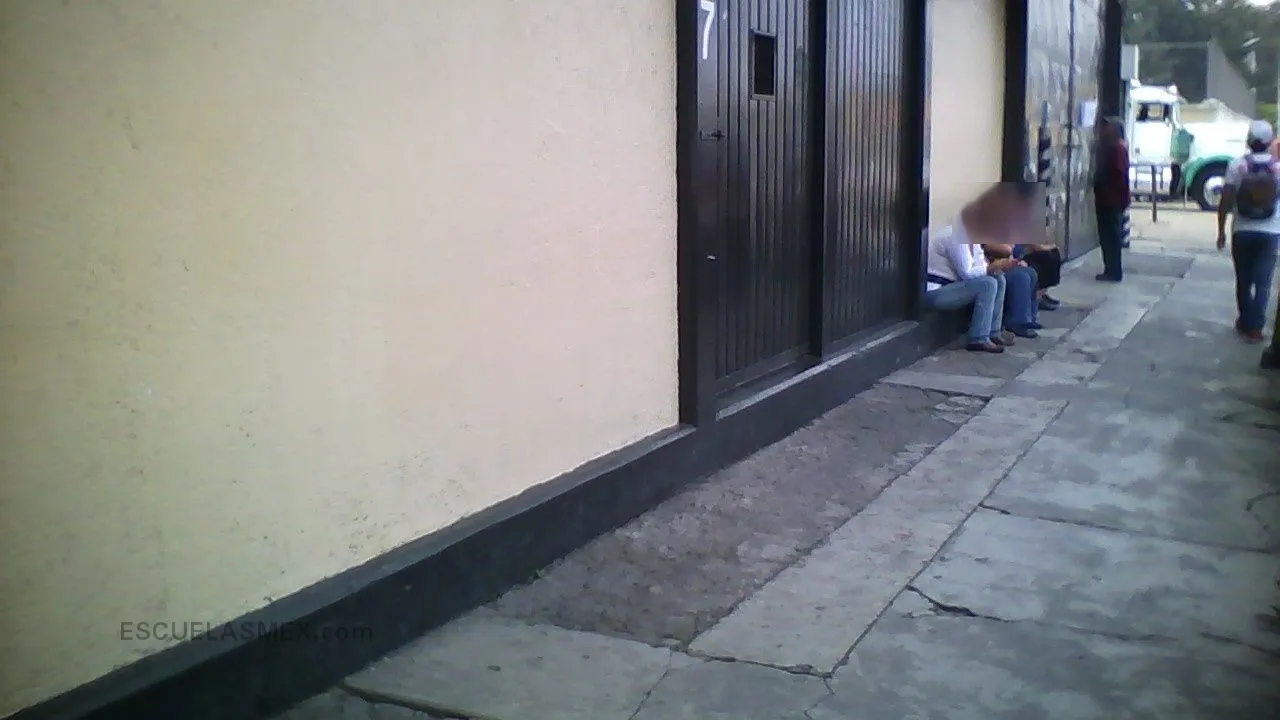 Nueva Academia de Formación Integral Entrada