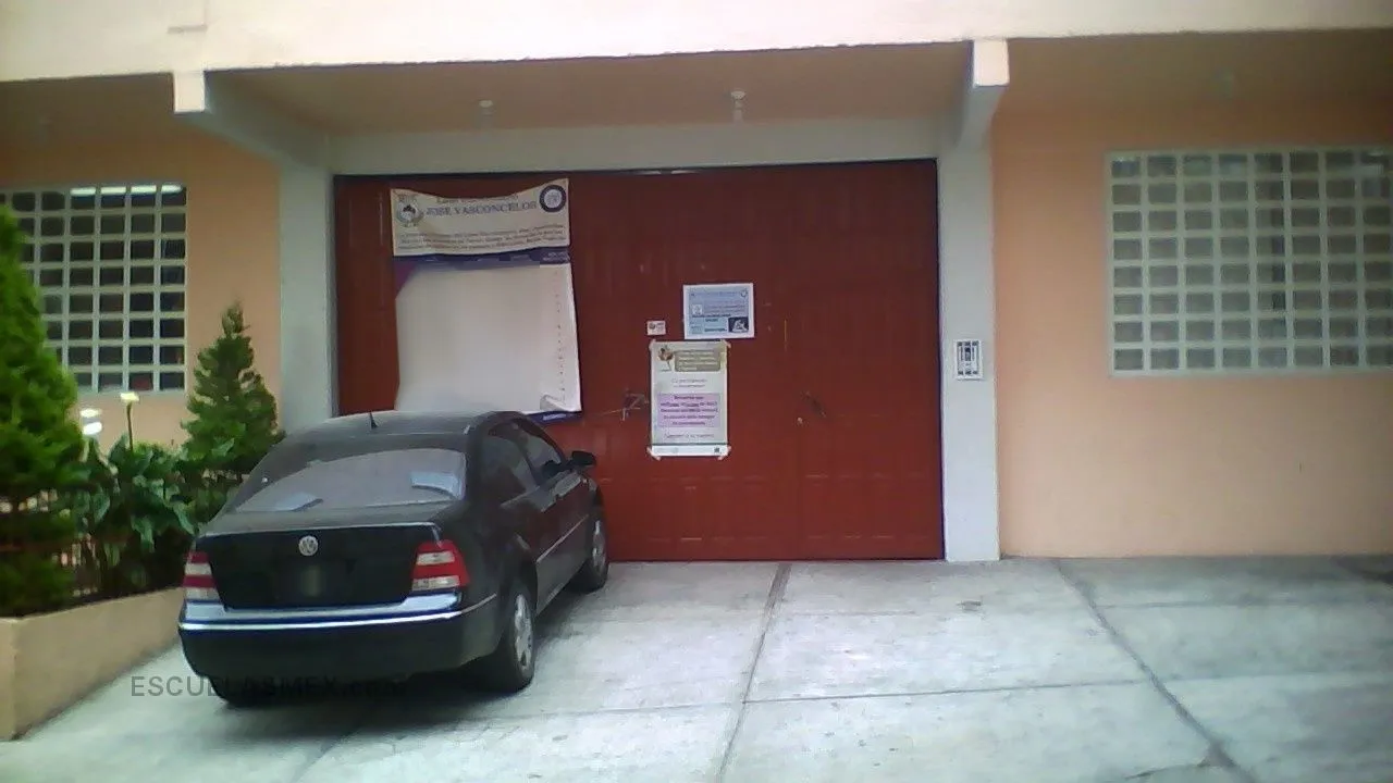 Liceo Universitario José Vasconcelos Entrada
