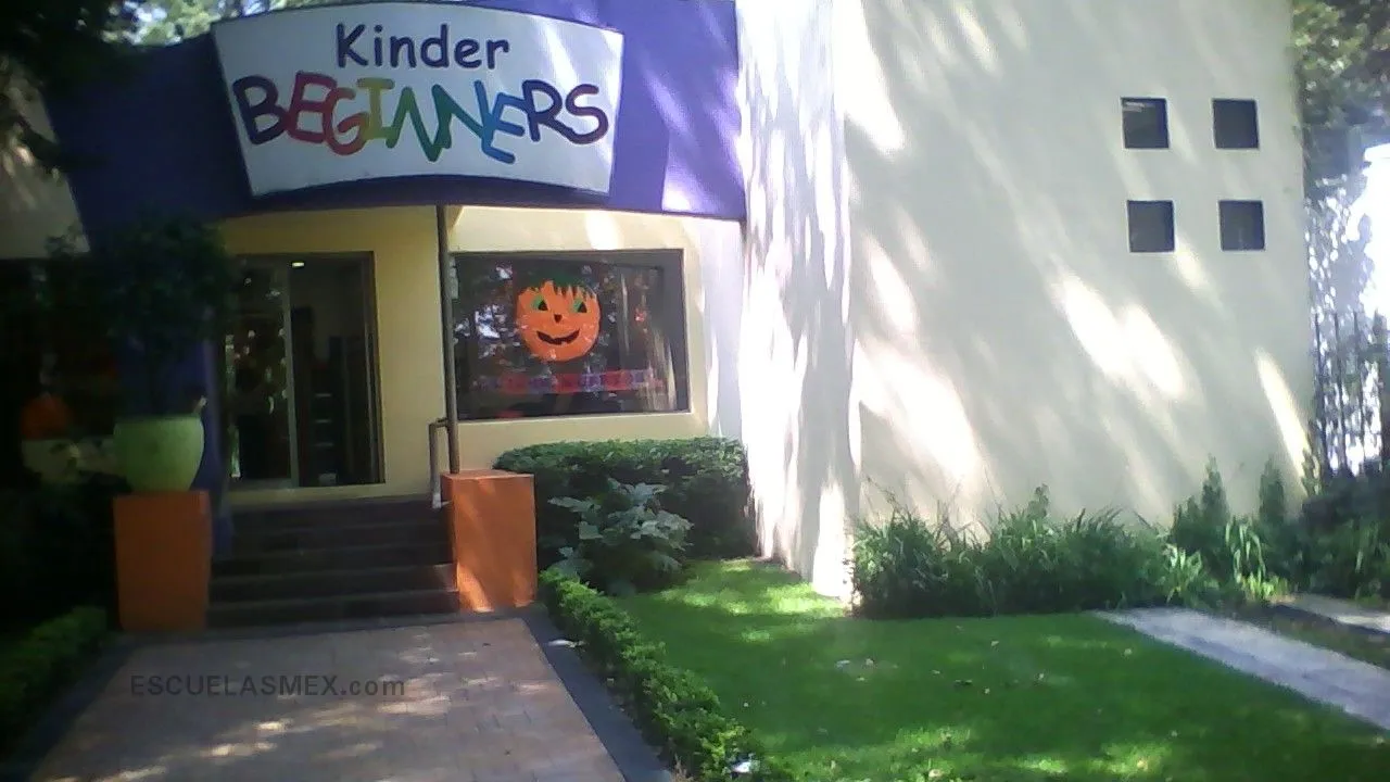 Kinder Beginners Entrada
