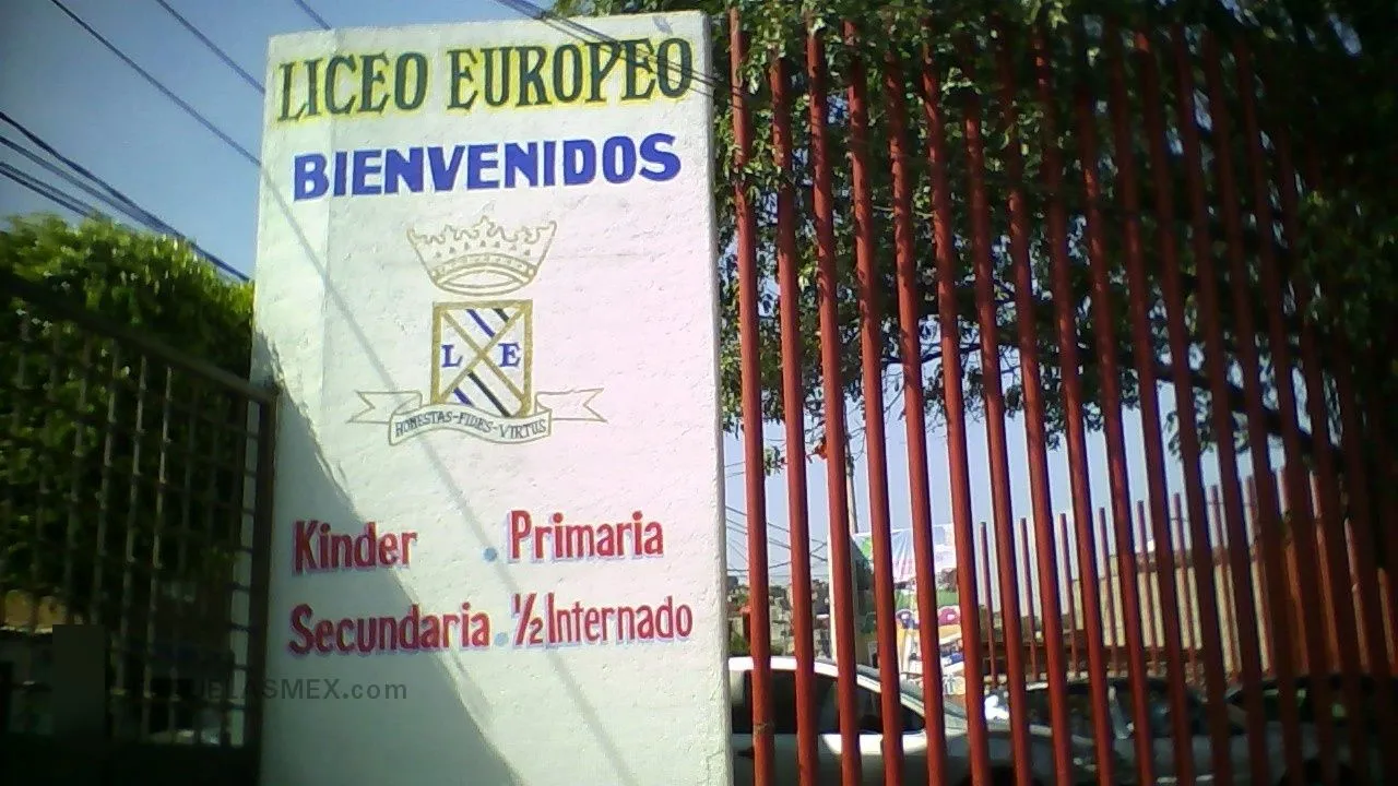 """liceo Europeo Campus Sur""" Entrada