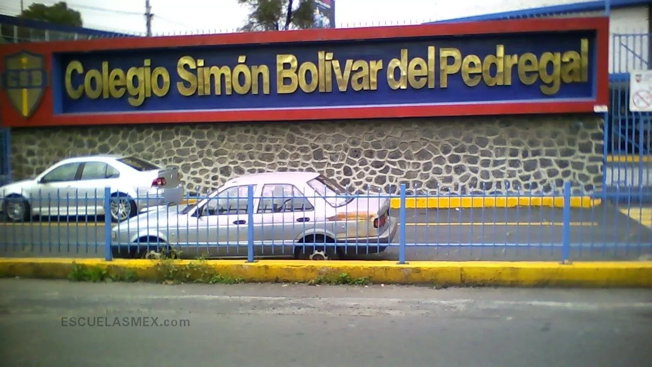 """secundaria Simón Bolívar del Pedregal""" Entrada