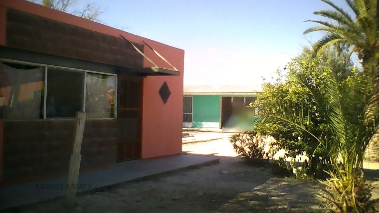 6 de Octubre Entrada