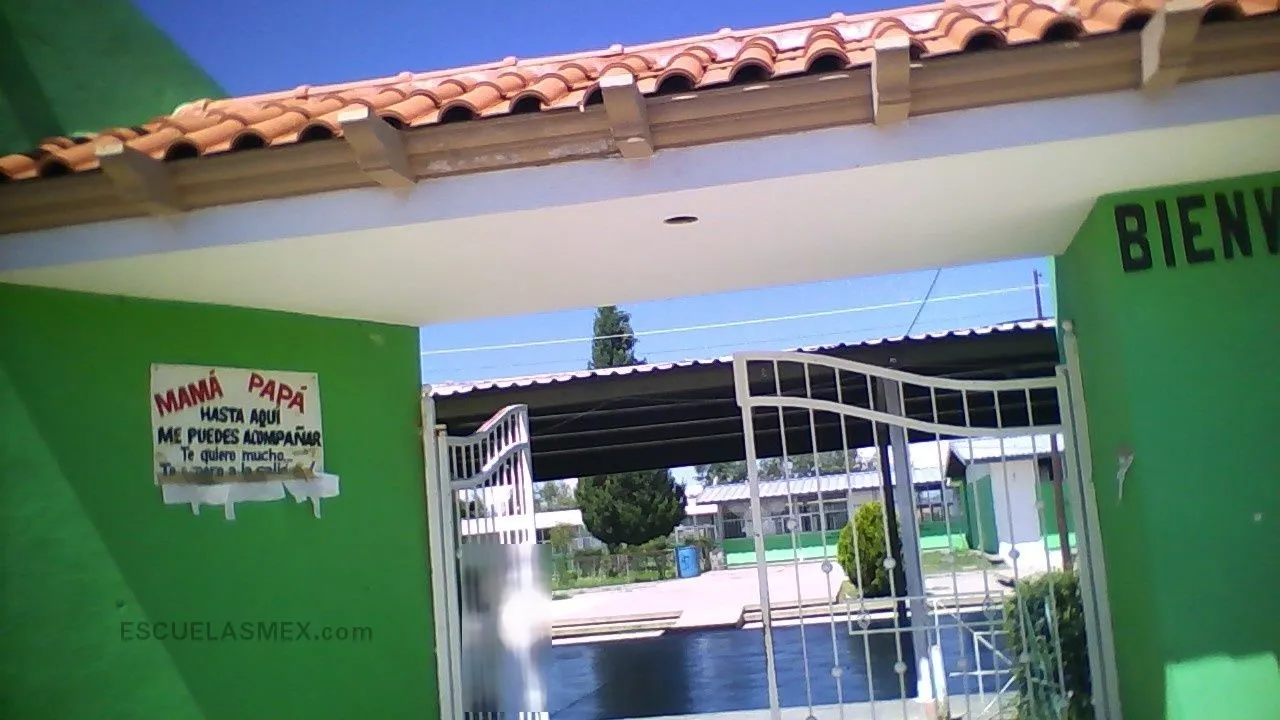 Veinte de Noviembre Entrada