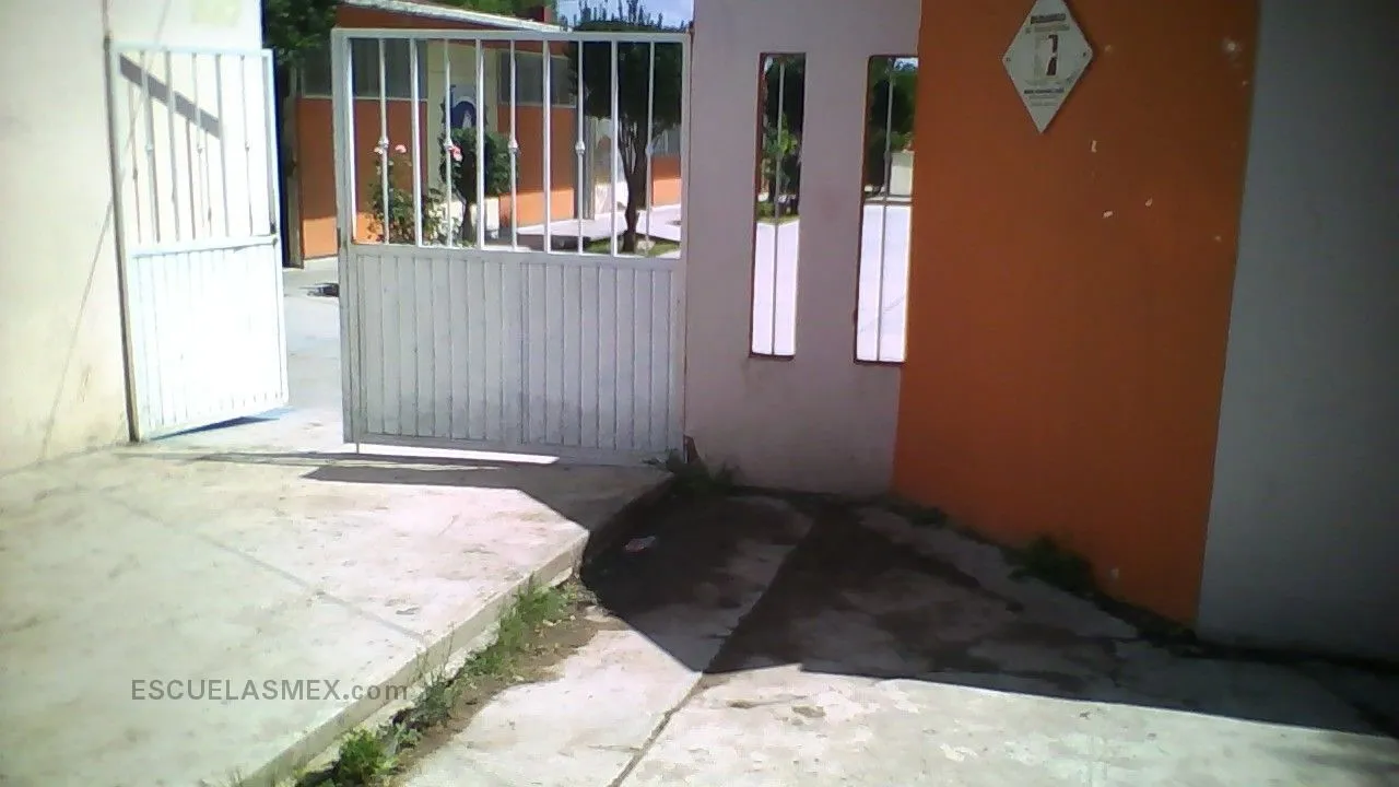Telesecundaria Num. 243 Entrada