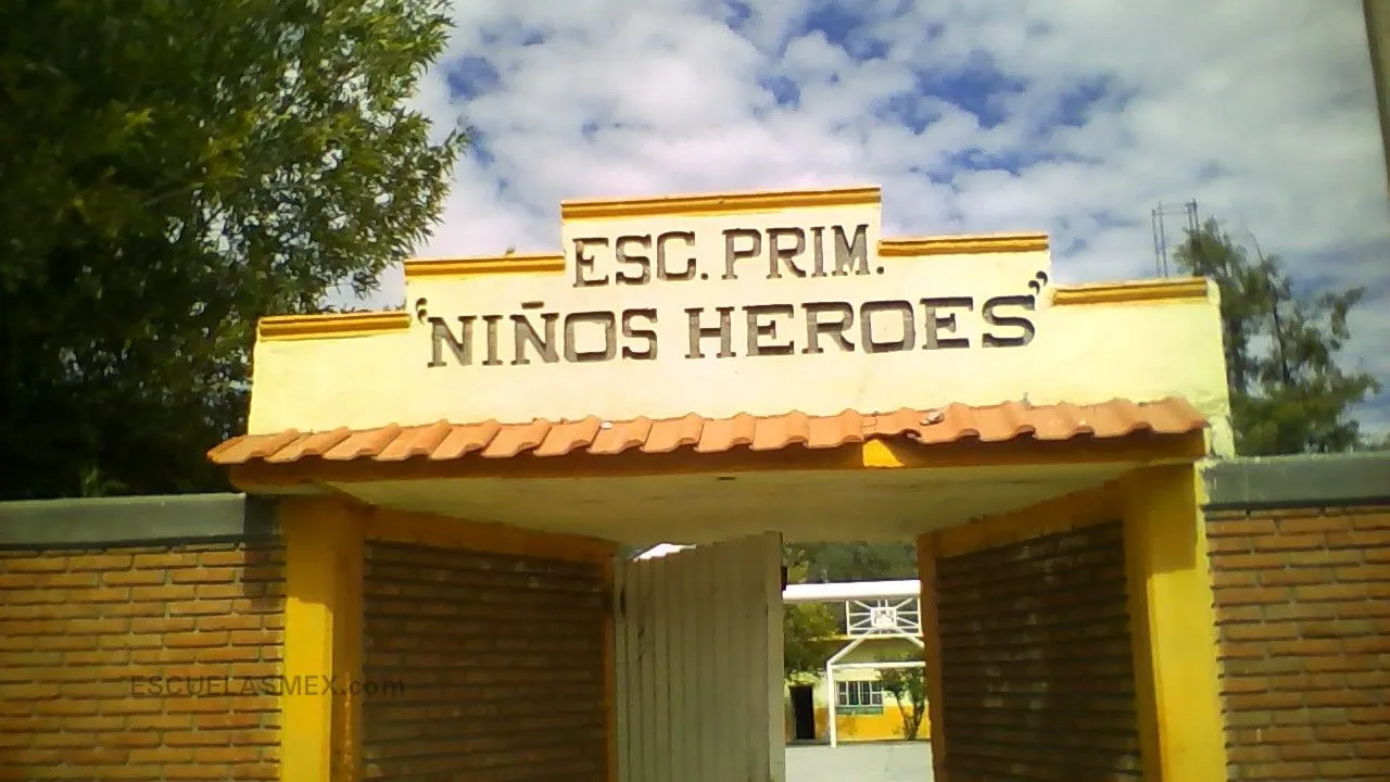 Niños Heroes Entrada