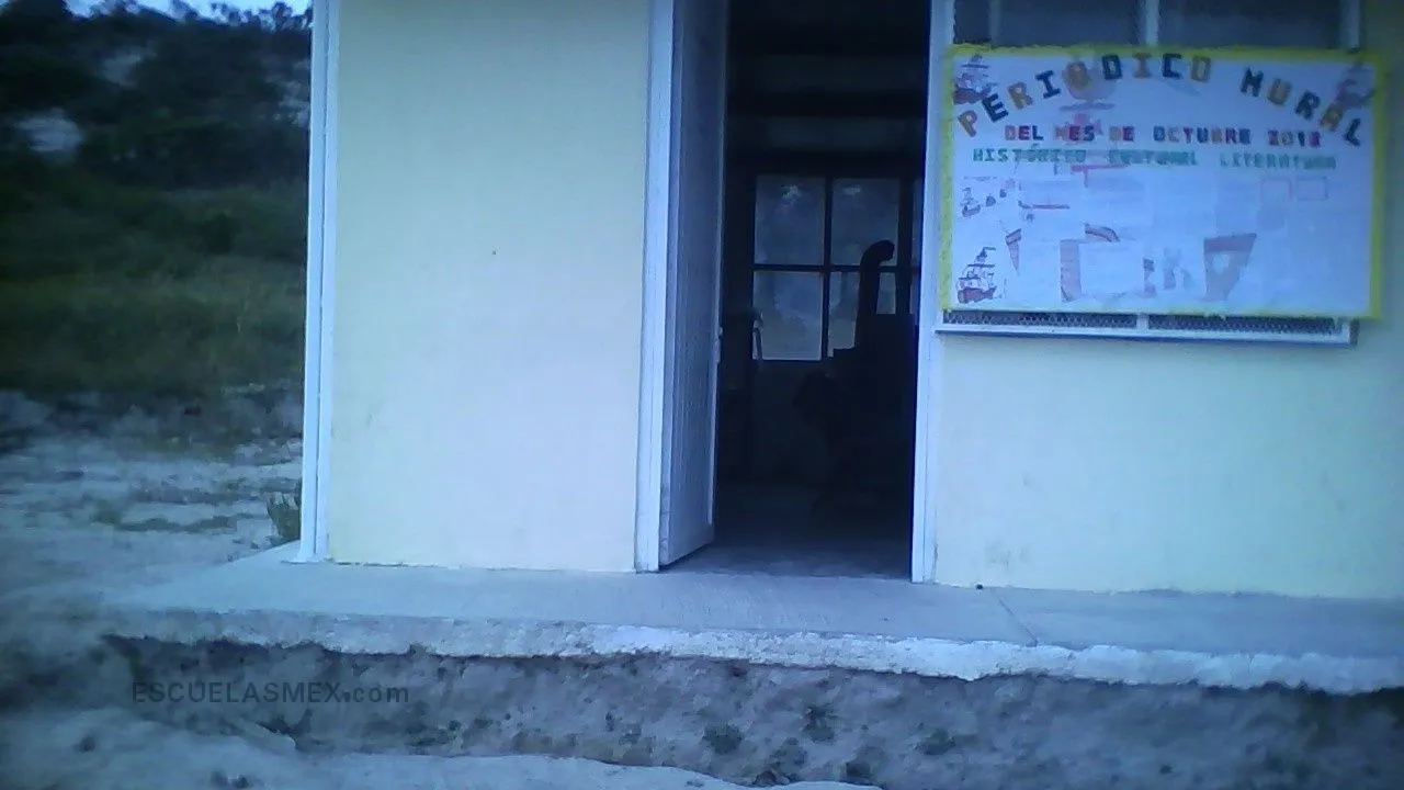 Secundaria Comunitaria Entrada
