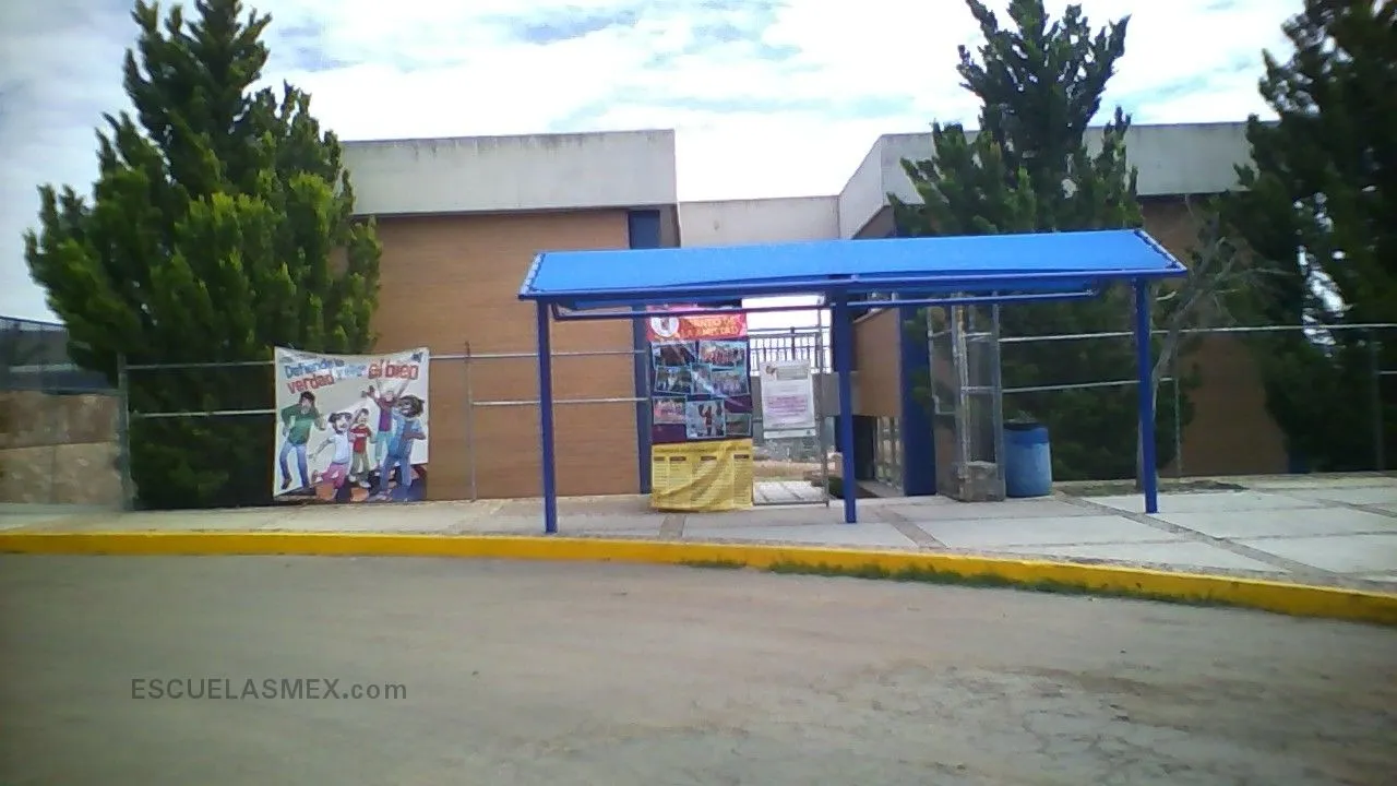 Instituto Cumbres Entrada