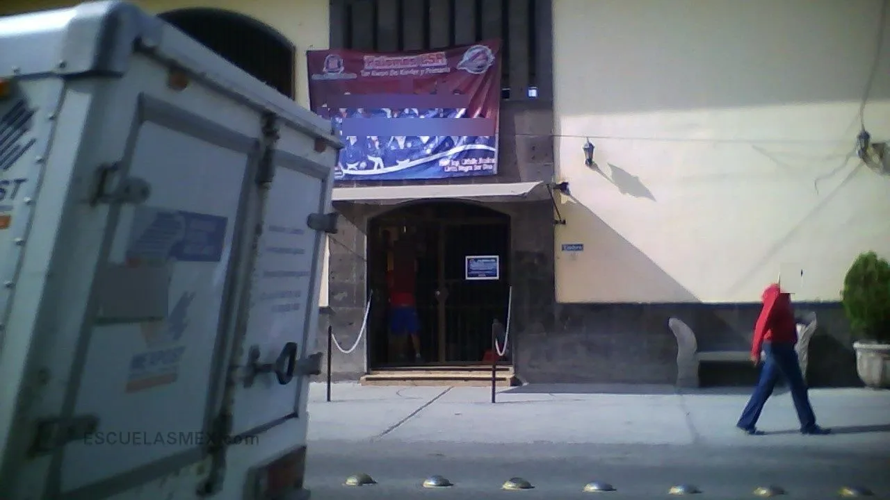 Colegio San Roberto Entrada