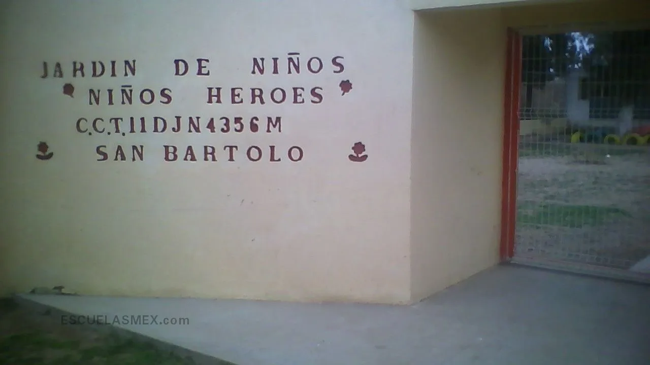 Niños Heroes Entrada