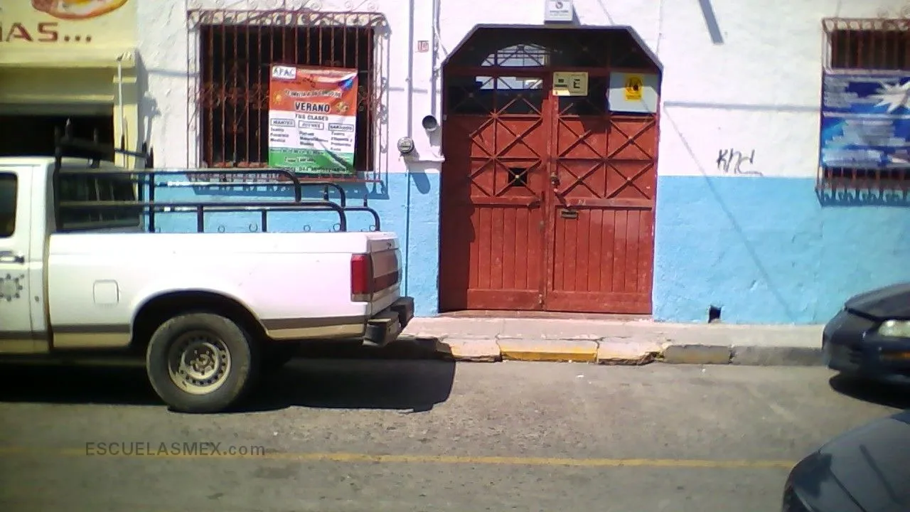 Beatriz Velasco de Aleman Entrada