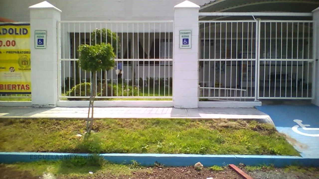 Colegio Valladolid Entrada