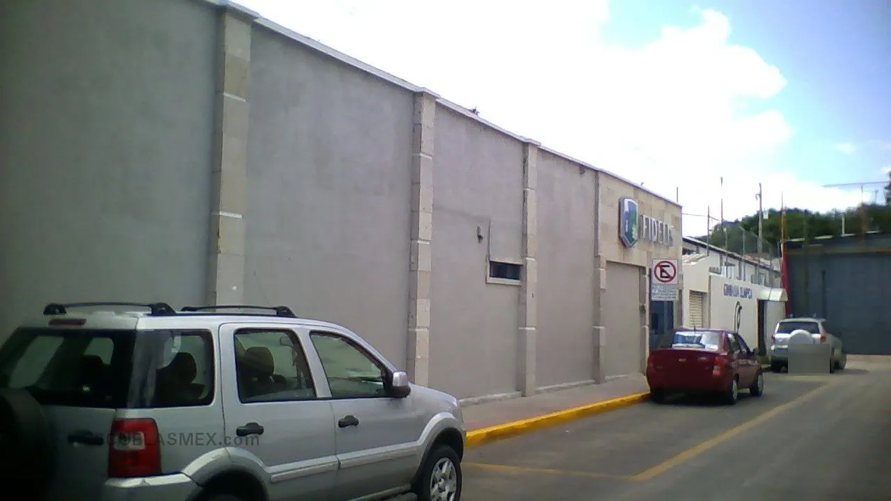 Instituto Fidelis de Leon Entrada