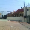 Yermo y Parres