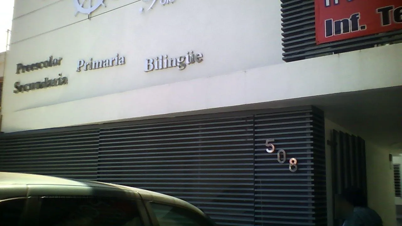 Instituto Marco Polo Entrada