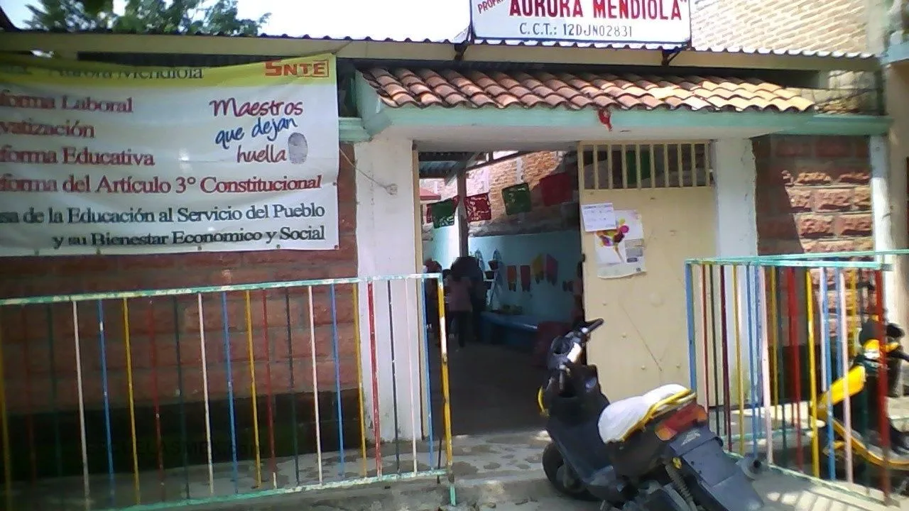 Aurora Mendiola Entrada