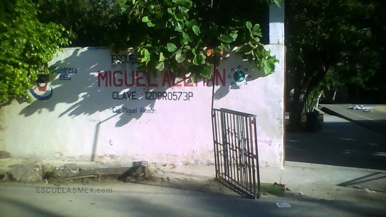Miguel Aleman Entrada