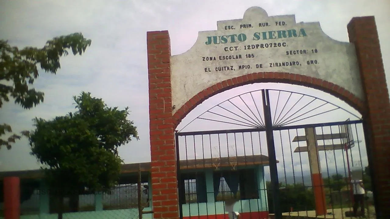 Justo Sierra Entrada