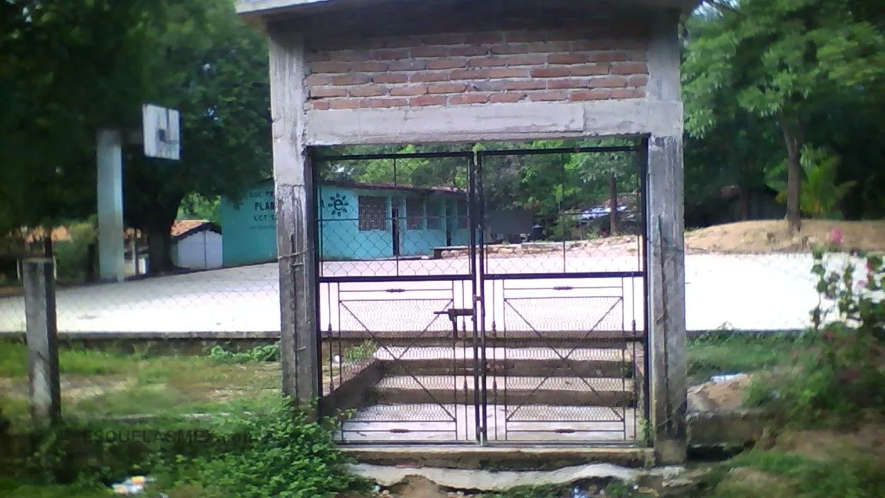 Plan de Ayutla Entrada