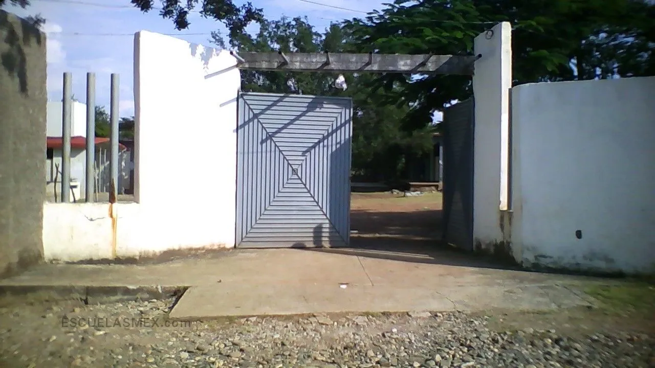 Escuela Secundaria Tecnica Num 143 Entrada