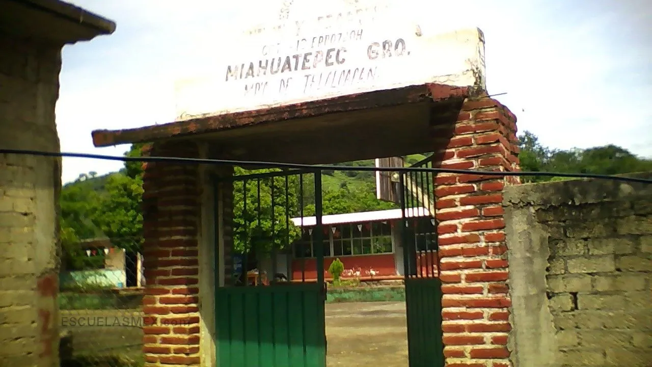 Union y Progreso Entrada