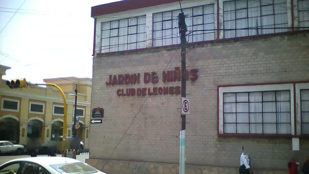 Club de Leones Entrada