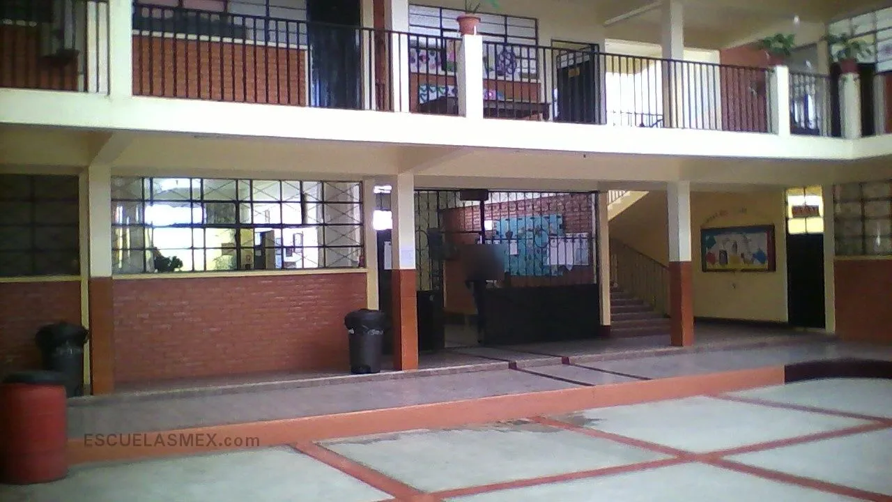 Lourdes Entrada