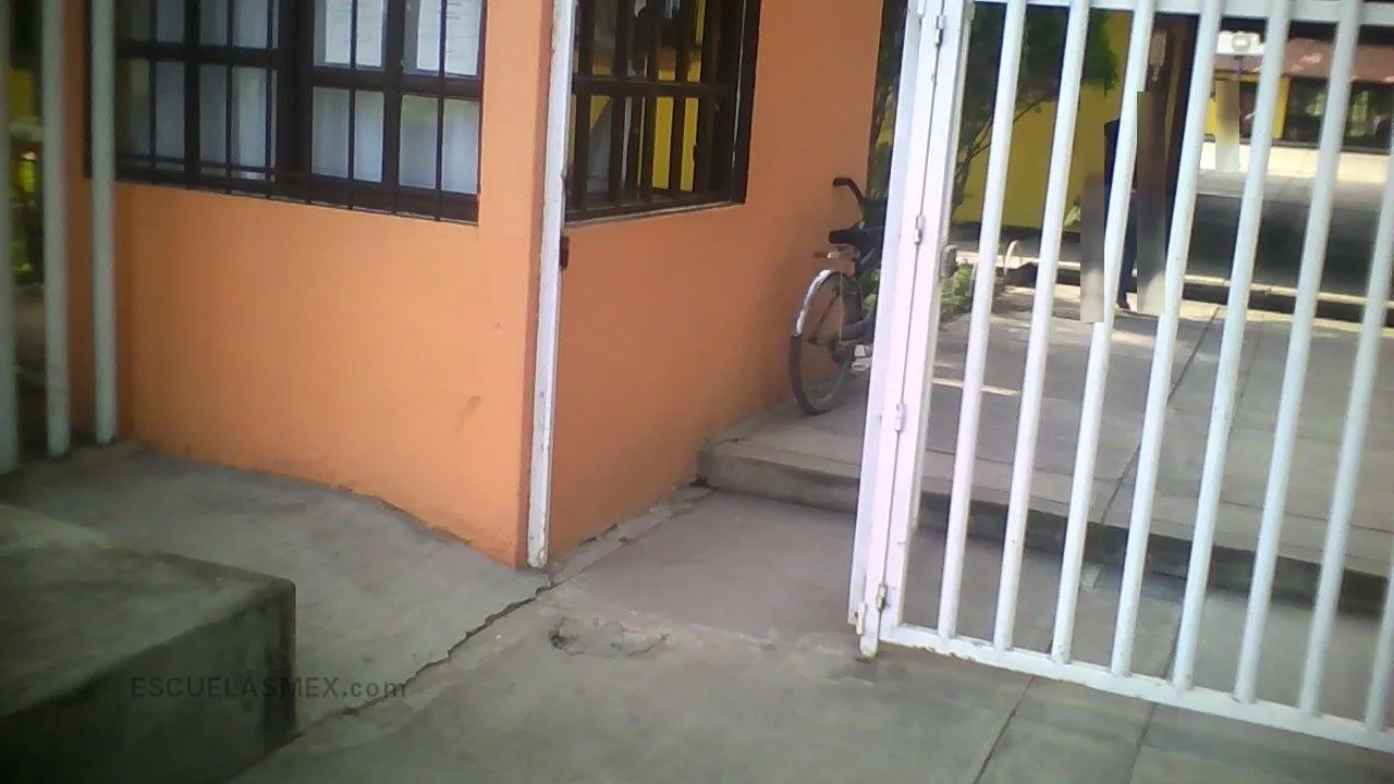 Escuela Secundaria Tecnica 11 Entrada