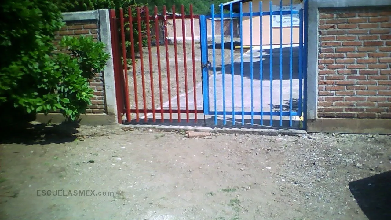 Lazaro Cardenas Entrada