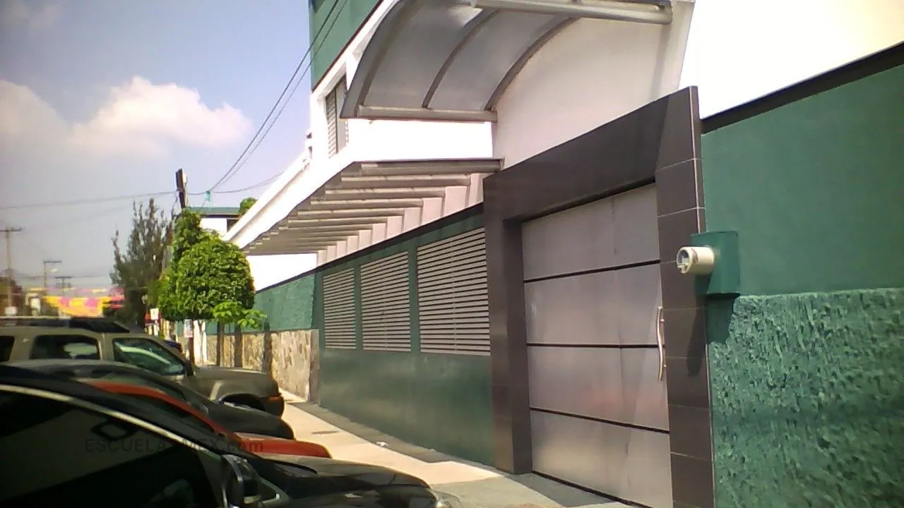 Colegio Anahuac Garibaldi Entrada